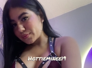 Hottieminee19