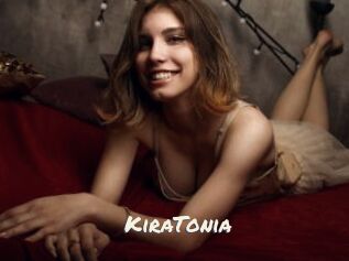 KiraTonia