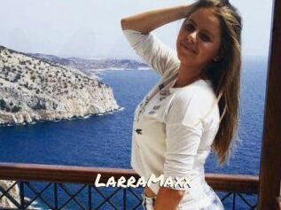 LarraMaxx