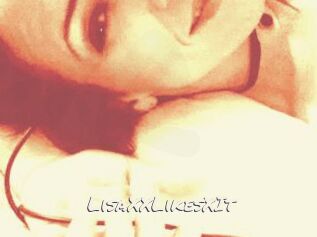 LisaXXLikesXIt