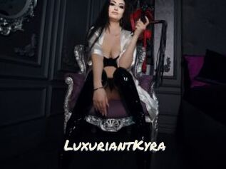 LuxuriantKyra