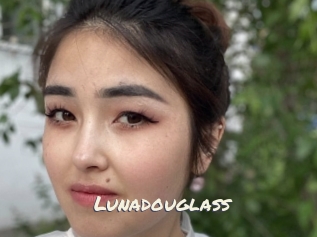 Lunadouglass