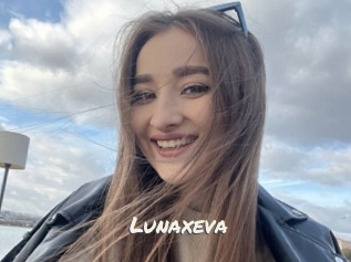 Lunaxeva