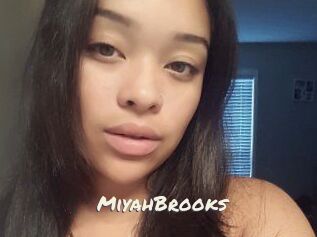 Miyah_Brooks