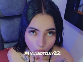 Miaandtony22