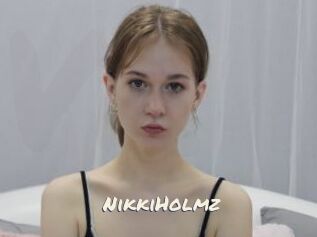 NikkiHolmz