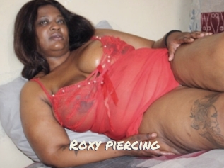 Roxy_piercing