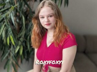 Roxyfoxyy