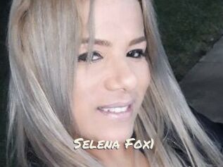 Selena_Fox1