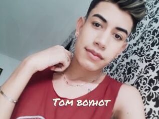 Tom_boyhot